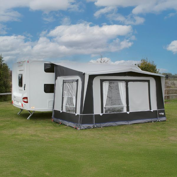 CAMPTECH Achat at a caravan