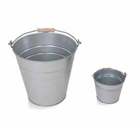 TROBOLO Zestaw: ocynkowane wiadro 15 l z drewnianym uchwytem i aluminiowa miarka 350 ml na ściółkę