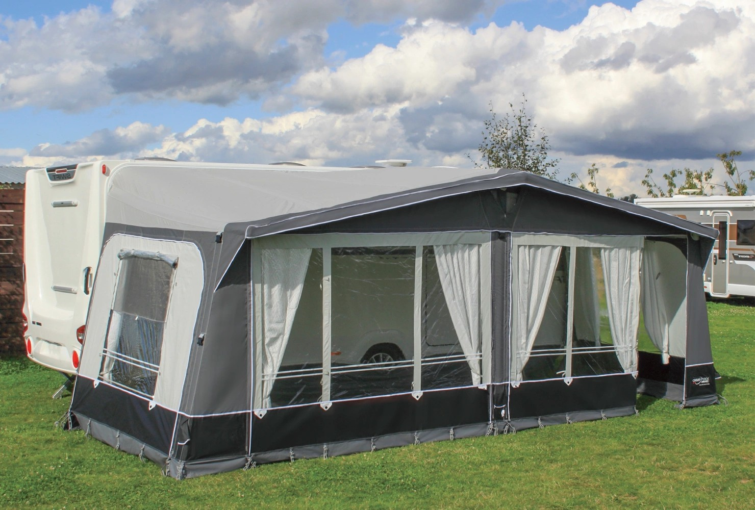 CAMPTECH Topas Air awning view