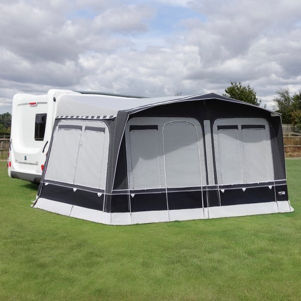 CAMPTECH Brillant Air awning view